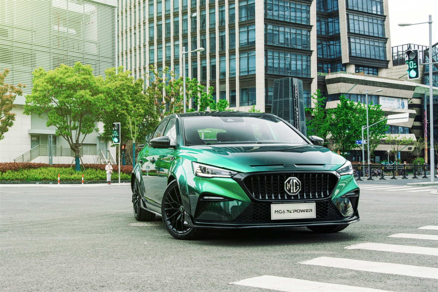 可上牌的官方原厂改装车，MG6 XPOWER上市，售价19.98万元